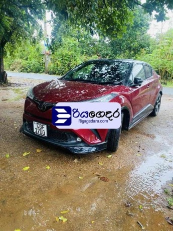 toyota-chr-ngx-10-2018-suv-big-2