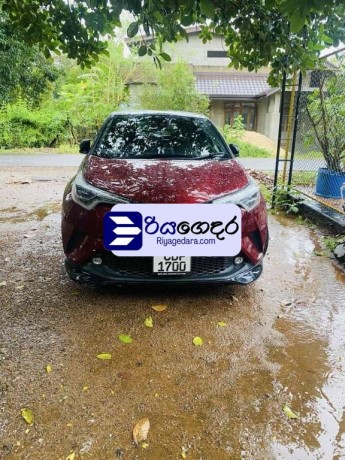 toyota-chr-ngx-10-2018-suv-big-0