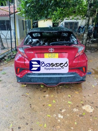toyota-chr-ngx-10-2018-suv-big-3