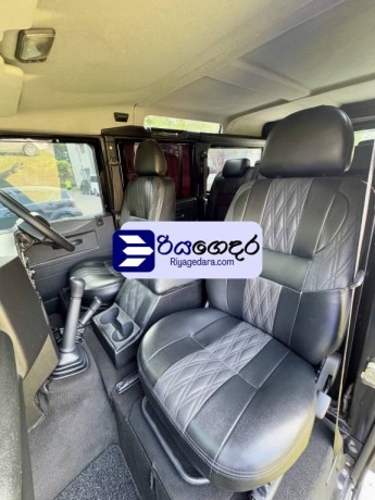 land-rover-defender-puma-110-xs-2012-suv-big-5