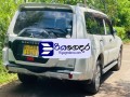 mitsubishi-montero-2013-suv-small-1