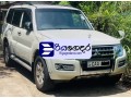 mitsubishi-montero-2013-suv-small-0