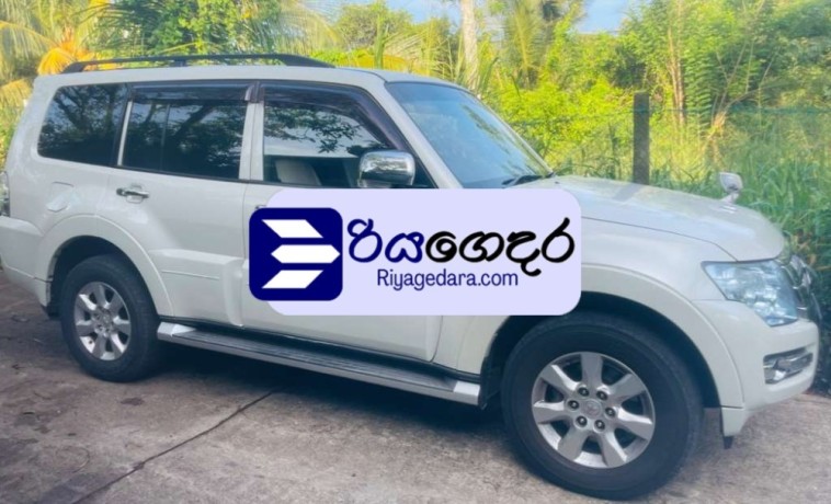 mitsubishi-montero-2013-suv-big-3