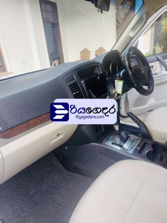 mitsubishi-montero-2013-suv-big-4