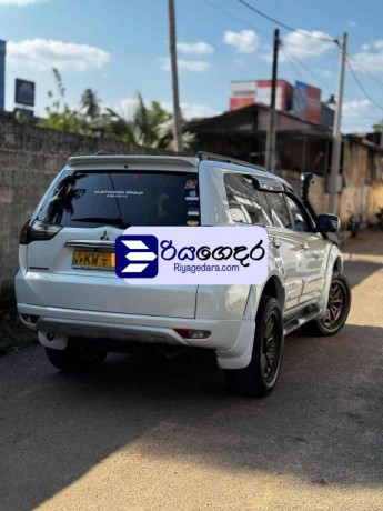 mitsubishi-montero-sport-2012-suv-big-1