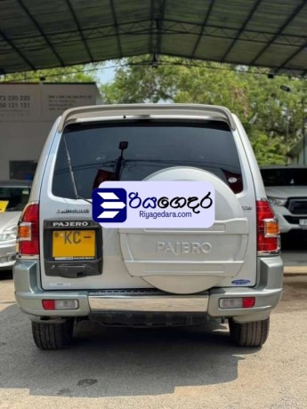 mitsubishi-pajero-super-exceed-2002-suv-big-5