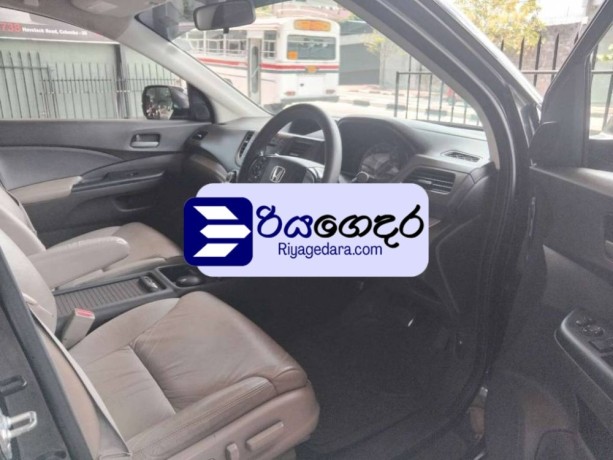 honda-crv-4wd-2011-suv-big-3