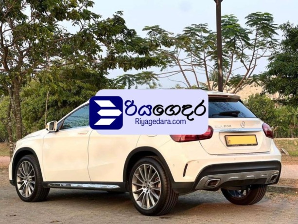 mercedes-benz-gla-200-amg-line-2019-suv-big-3