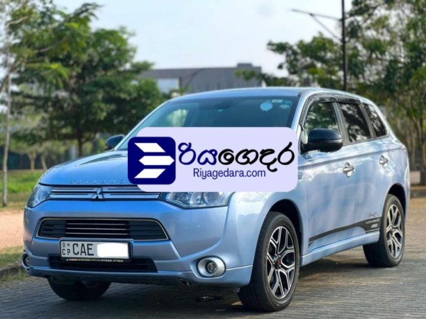 mitsubishi-outlander-phev-2013-suv-big-0