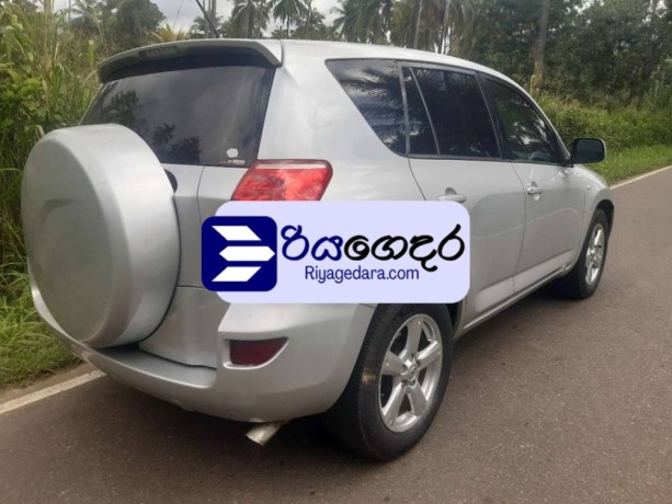 toyota-rav4-4-2007-suv-big-3