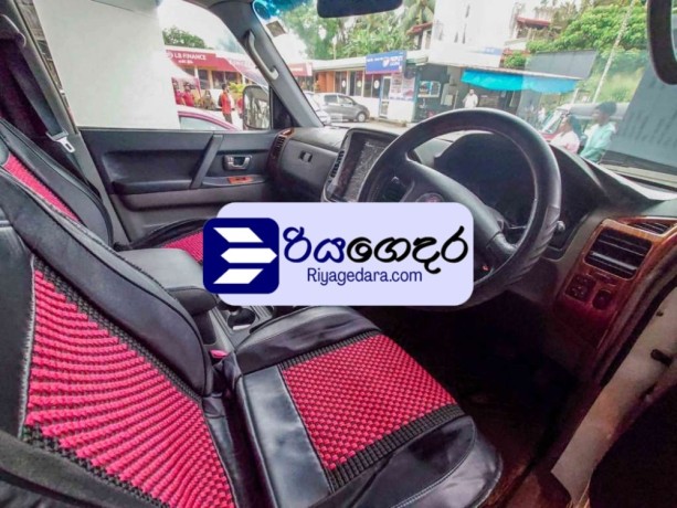 mitsubishi-montero-2003-suv-big-1