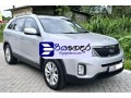 kia-sorento-2014-suv-small-0