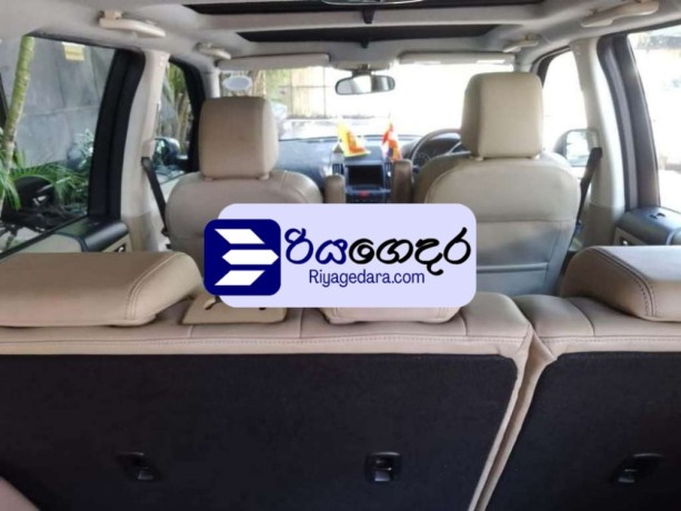 land-rover-freelander-2-hse-2011-suv-big-3