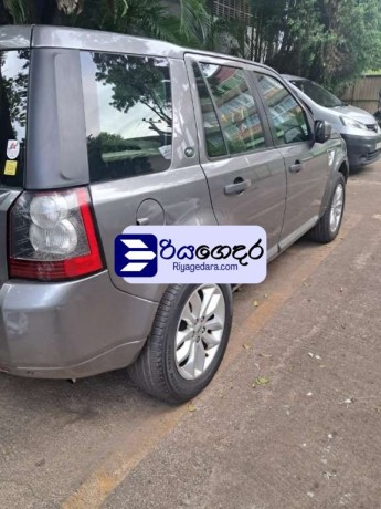 land-rover-freelander-2-hse-2011-suv-big-2