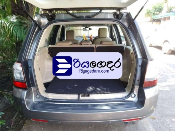 land-rover-freelander-2-hse-2011-suv-big-4