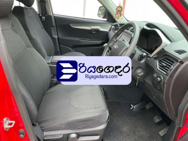 mahindra-kuv-100-nxt-2022-suv-big-3