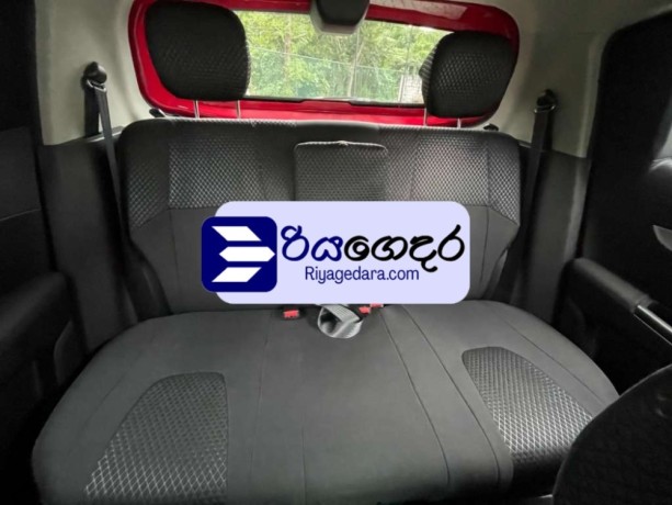 mahindra-kuv-100-nxt-2022-suv-big-5