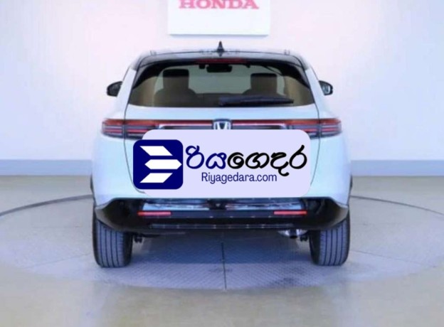 honda-vezel-z-play-2024-suv-unregistered-recondition-big-1