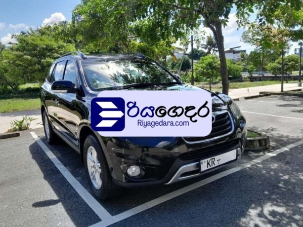 hyundai-santa-fe-2011-suv-big-0