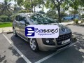 peugeot-3008-2011-suv-small-0