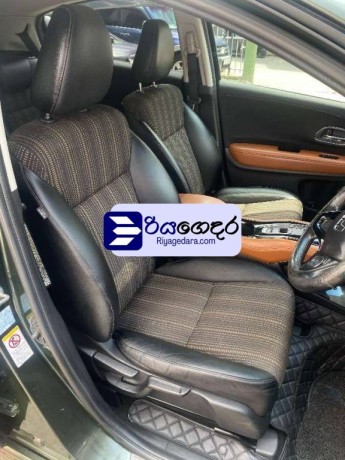 honda-vezel-z-grade-2014-suv-big-3