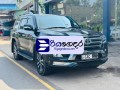 toyota-sahara-v8-2011-suv-small-1