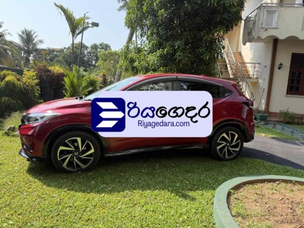 honda-vezel-rs-2017-suv-big-0