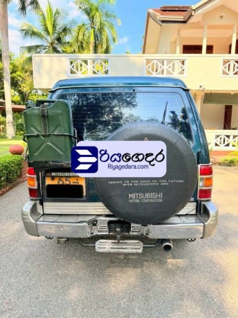 mitsubishi-pajero-intercooler-1995-suv-big-5