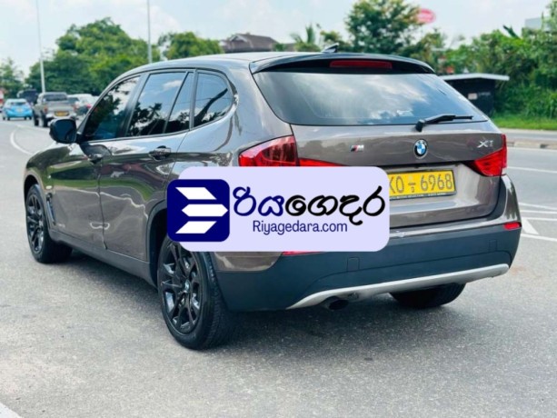 bmw-x1-d-2011-suv-big-2