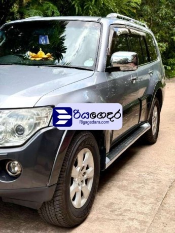 mitsubishi-montero-v6-glx-model-2009-suv-big-2