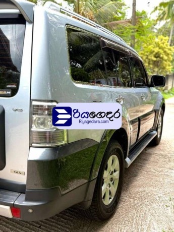 mitsubishi-montero-v6-glx-model-2009-suv-big-3