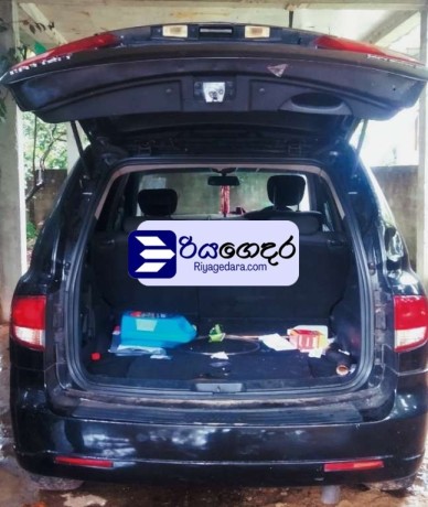 micro-kyron-2009-suv-big-3
