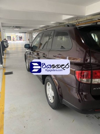 micro-kyron-2008-suv-big-2