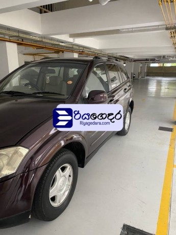 micro-kyron-2008-suv-big-3