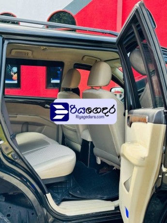 mitsubishi-montero-sport-2012-suv-big-4