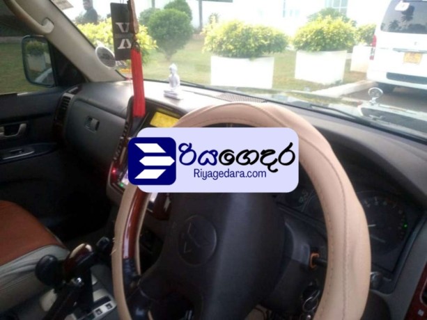 mitsubishi-montero-2003-suv-big-4