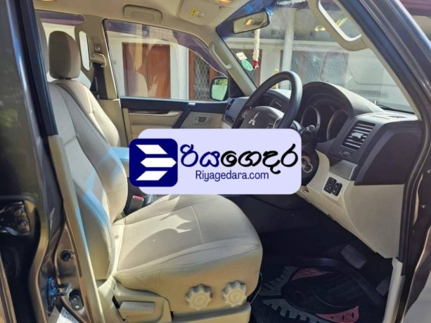 mitsubishi-montero-2013-suv-big-4