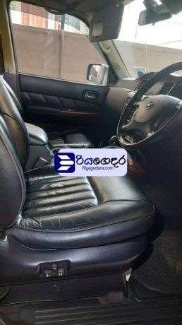 nissan-patrol-grx-2010-suv-big-3