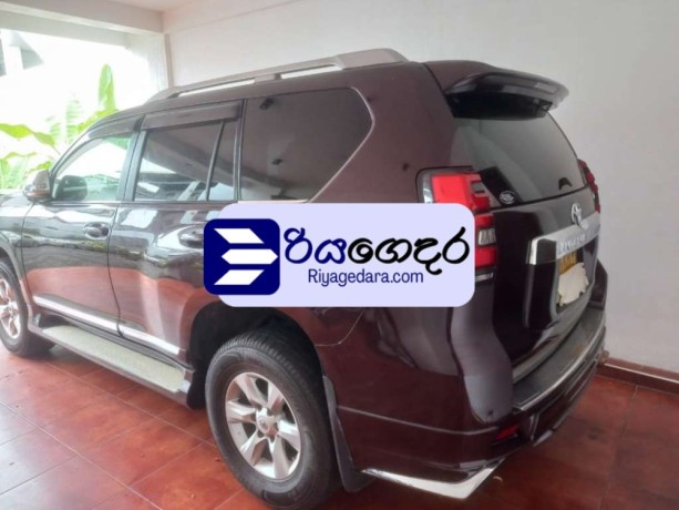 toyota-land-cruiser-prado-trj-150-2010-suv-big-1