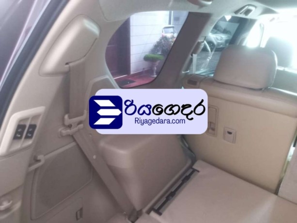 toyota-land-cruiser-prado-trj-150-2010-suv-big-3