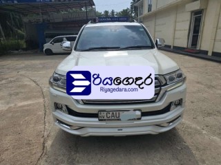 toyota-land-cruiser-sahara-v8-2016-suv