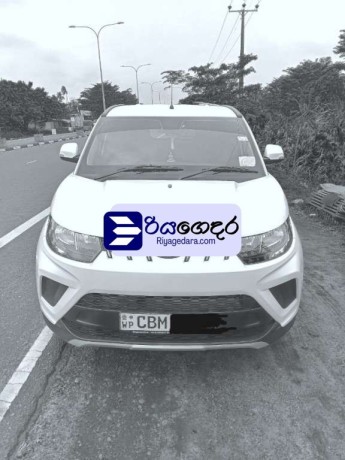 mahindra-kuv-100-2022-suv-big-0