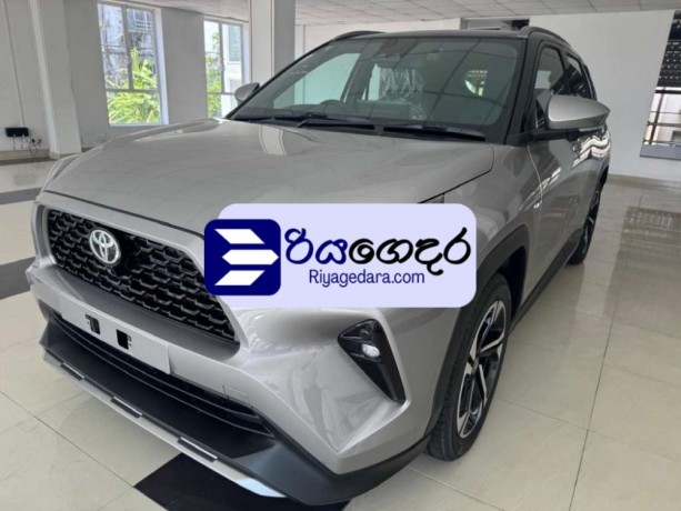 toyota-yaris-cross-premium-2025-suv-brand-new-big-3