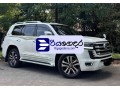 toyota-land-cruiser-2013-suv-small-1