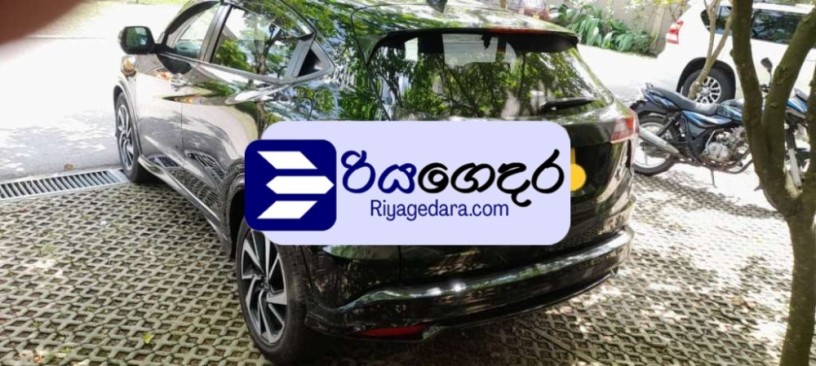 honda-vezel-rs-2018-suv-big-2