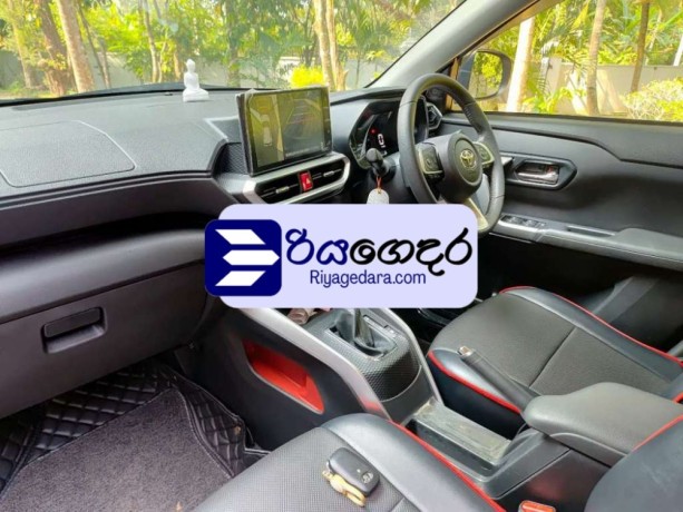 toyota-raize-z-grade-2020-suv-big-2