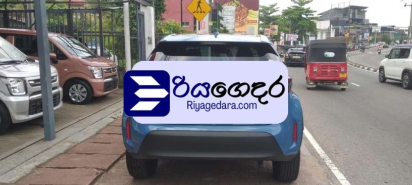 toyota-yaris-cross-2023-suv-unregistered-recondition-big-3