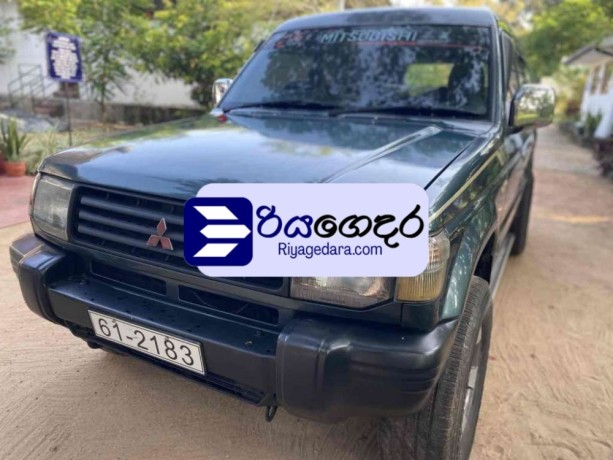 mitsubishi-pajero-1992-suv-big-1