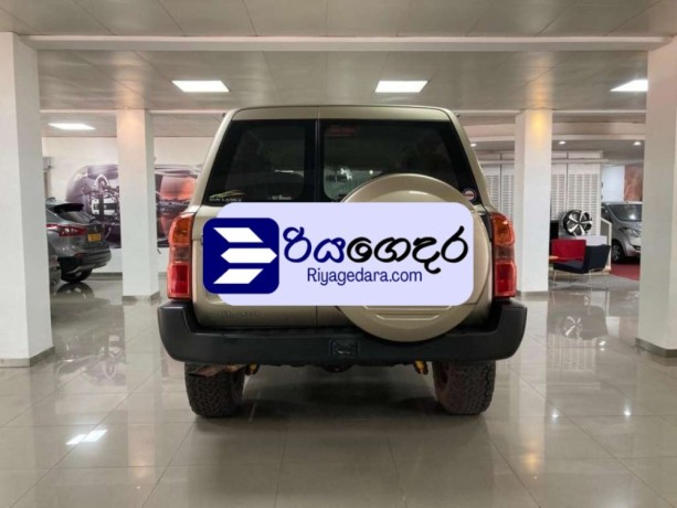 nissan-patrol-2014-suv-big-4