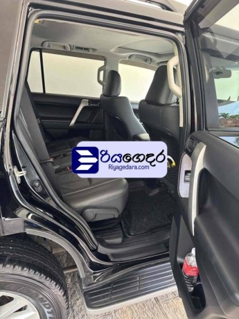 toyota-prado-2014-suv-big-4
